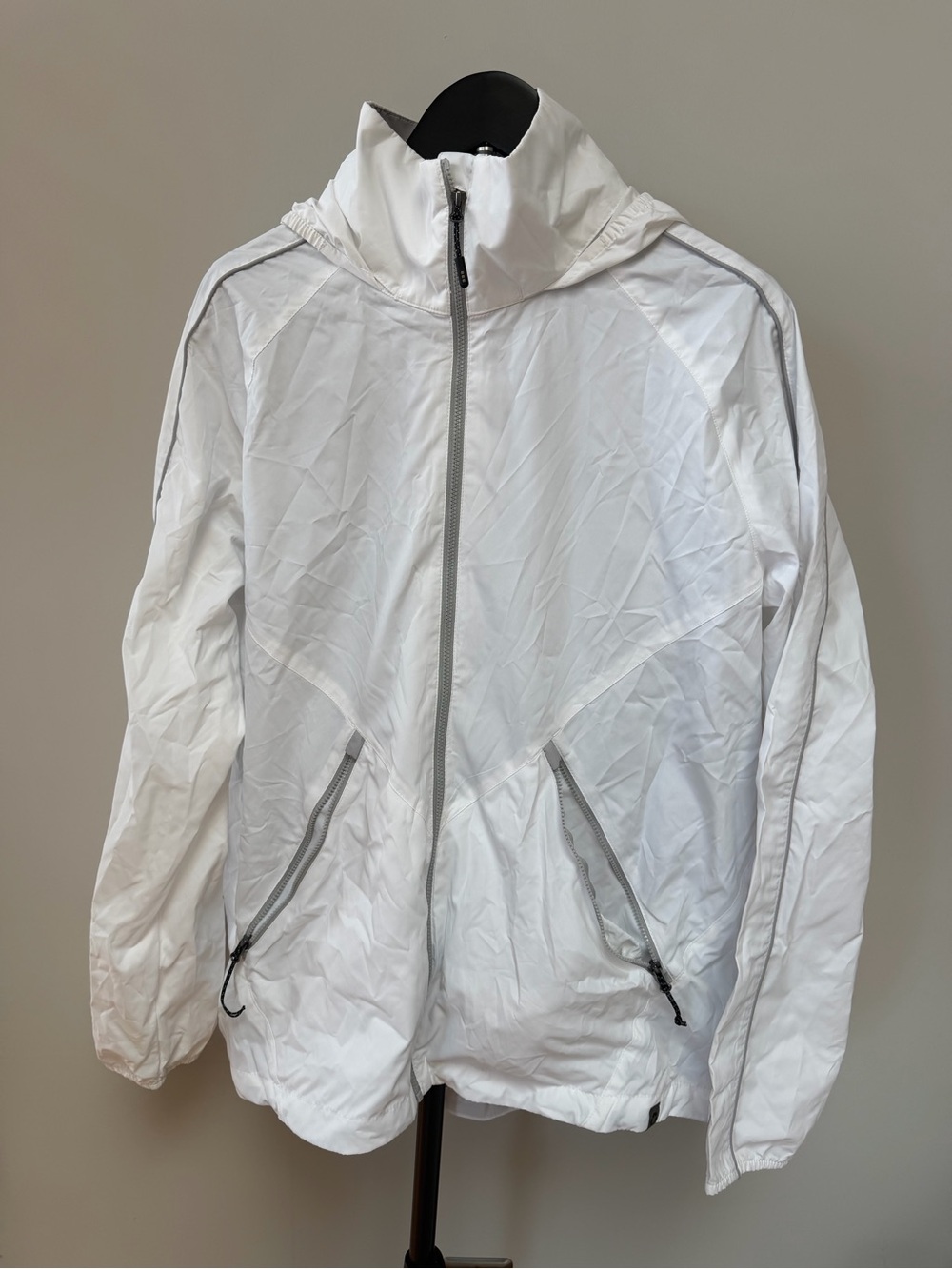 Elevate Women's White, Packable Windbreaker Jacket - Lightweight Hooded Coat | L